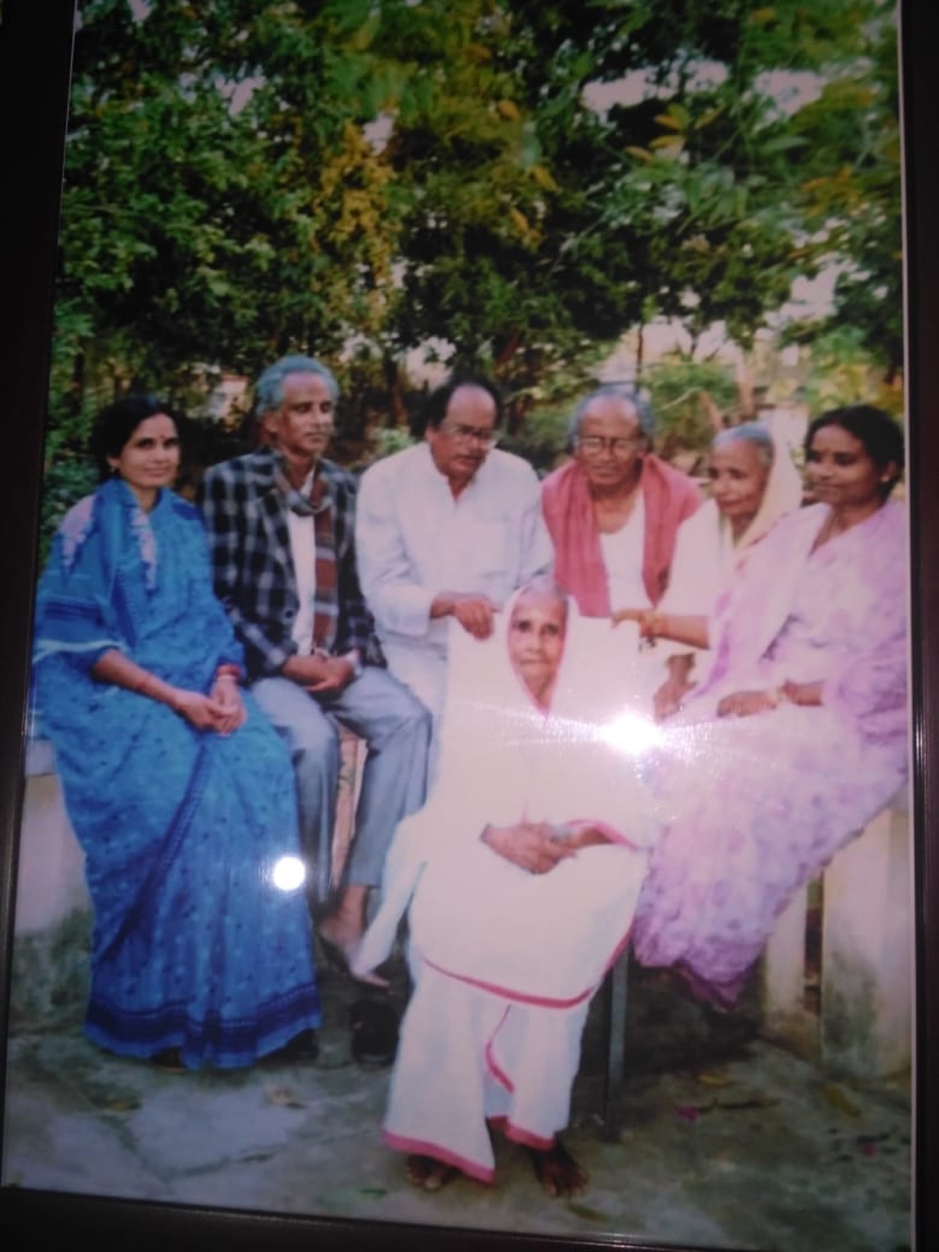 Dr. Das with his brothers and sisters